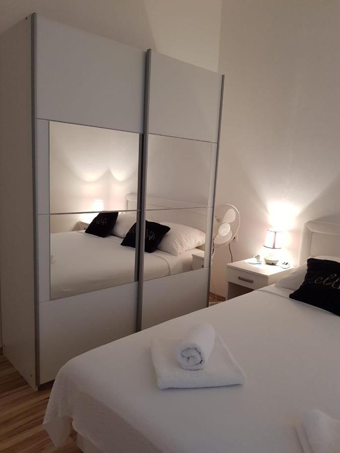 Apartman Andrea Zadar Exteriör bild